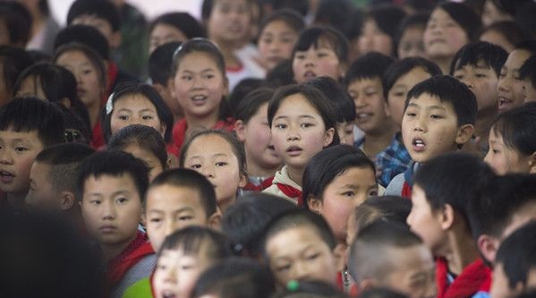 “六一微心愿，愛(ài)心暖童心”湘江電纜攜手村長(zhǎng)李銳愛(ài)心傳遞 點(diǎn)亮未來(lái)