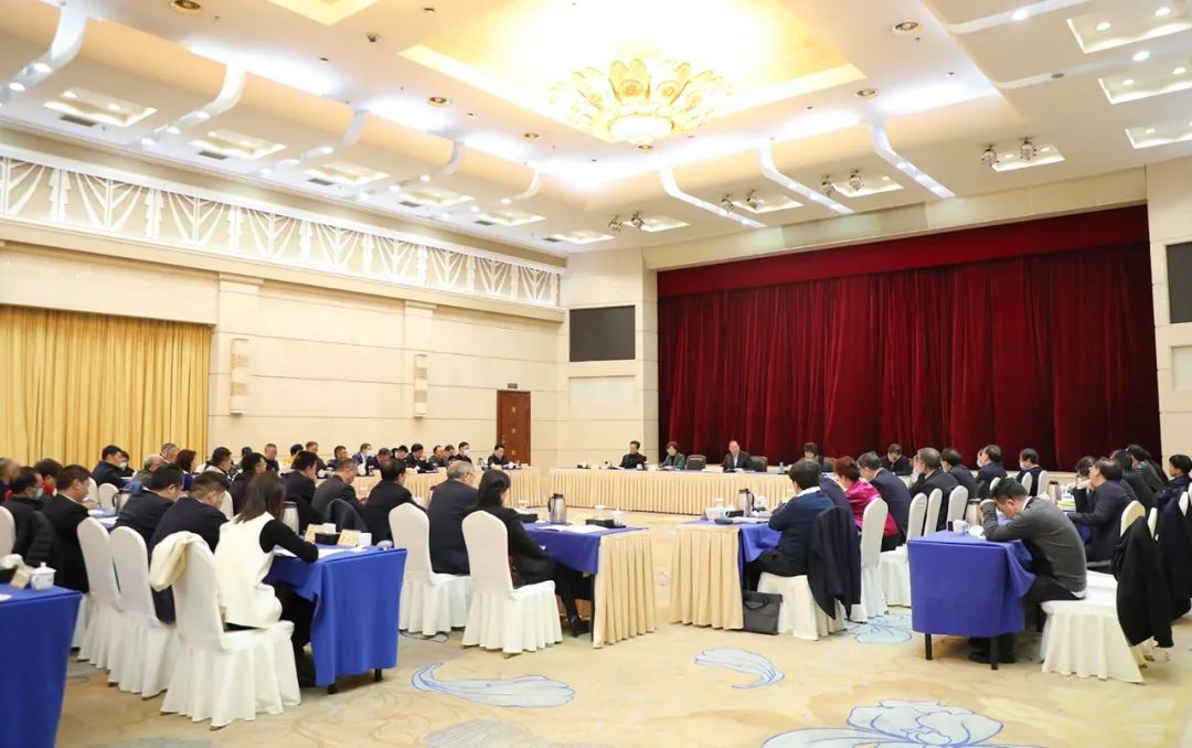 毛偉明省長(zhǎng)出席全省民營(yíng)企業(yè)家座談會(huì)，湘江電纜董事長(zhǎng)侯少斌應(yīng)邀參加